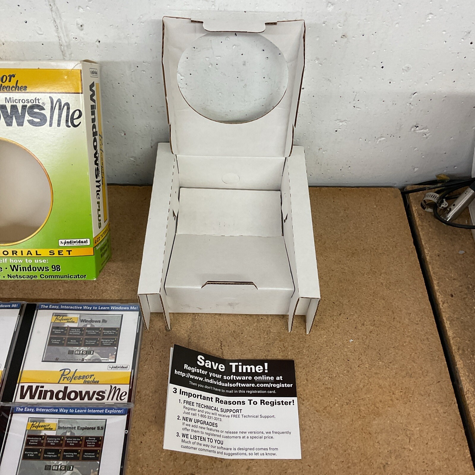 Professor Teaches Microsoft Windows ME Plus 4 CD Set 2 Sealed