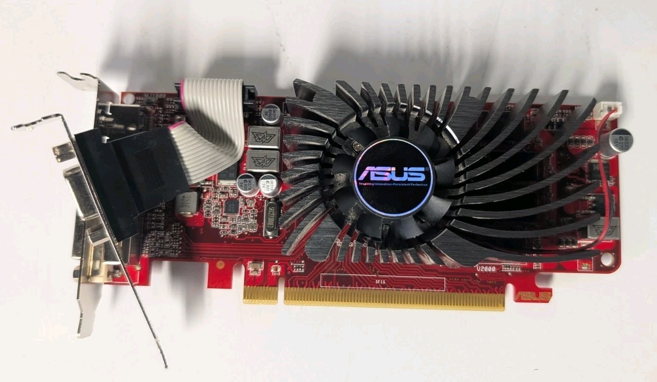 ASUS Radeon HD 6570 1GB GDDR3 128-bit PCI-E 2.1 DVI VGA HDMI EAH6570/DI/1GD3(LP)