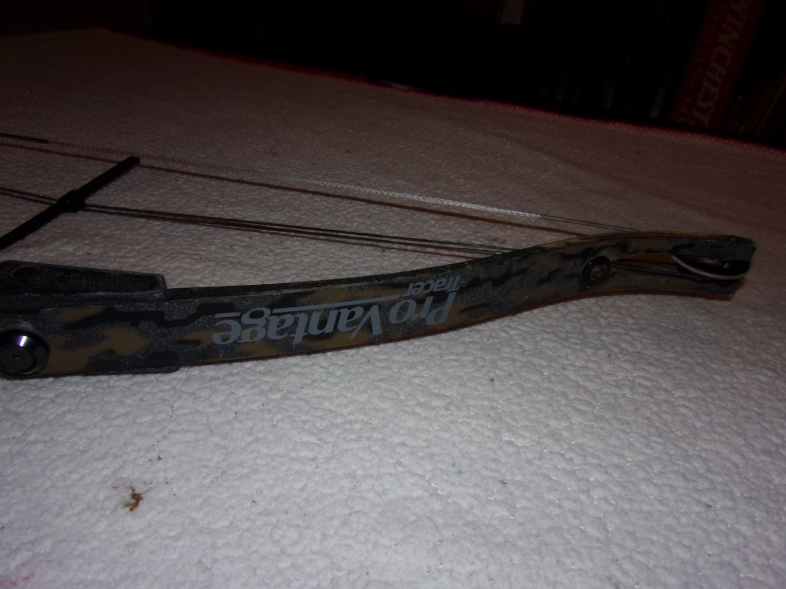 Hoyt Pro Vantage Tracer RAMBO III Compound Bow