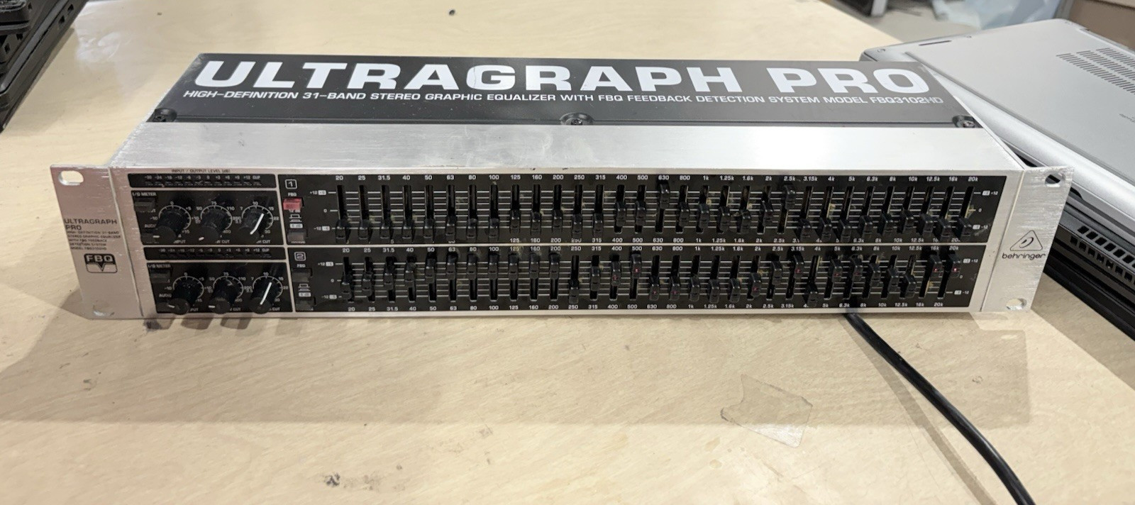 Behringer FBQ3102HD Ultragraph Pro HD