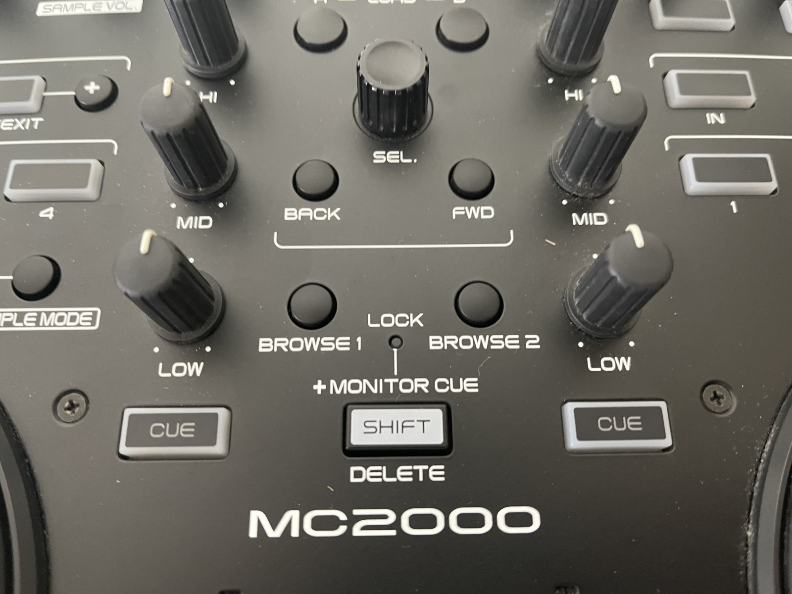 Denon DJ MC2000 2-Channel DJ Controller Black with USB Cable Tested & Working