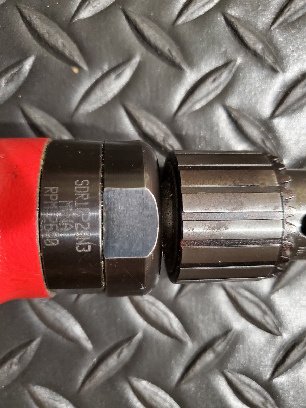 Sioux Tools - Air Drill - 3/8" 1.0hp 2600rpm Nr Pistol Grip Air Drill. Used.