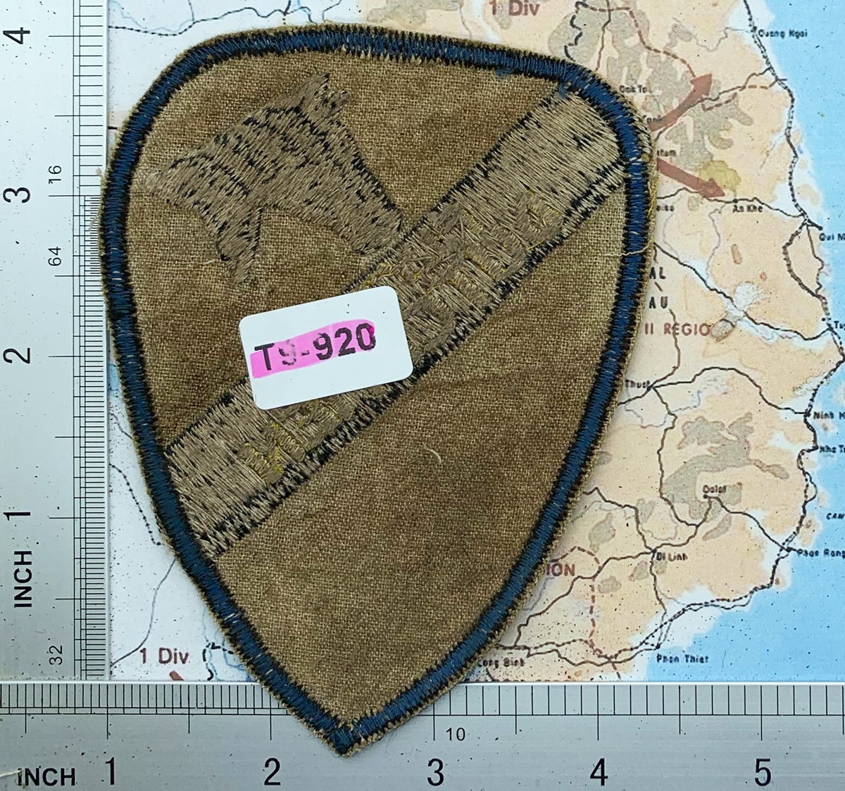 patch , 1st cavalry patch , FLYING DUTCHMEN , vietnam war patch , t9-920