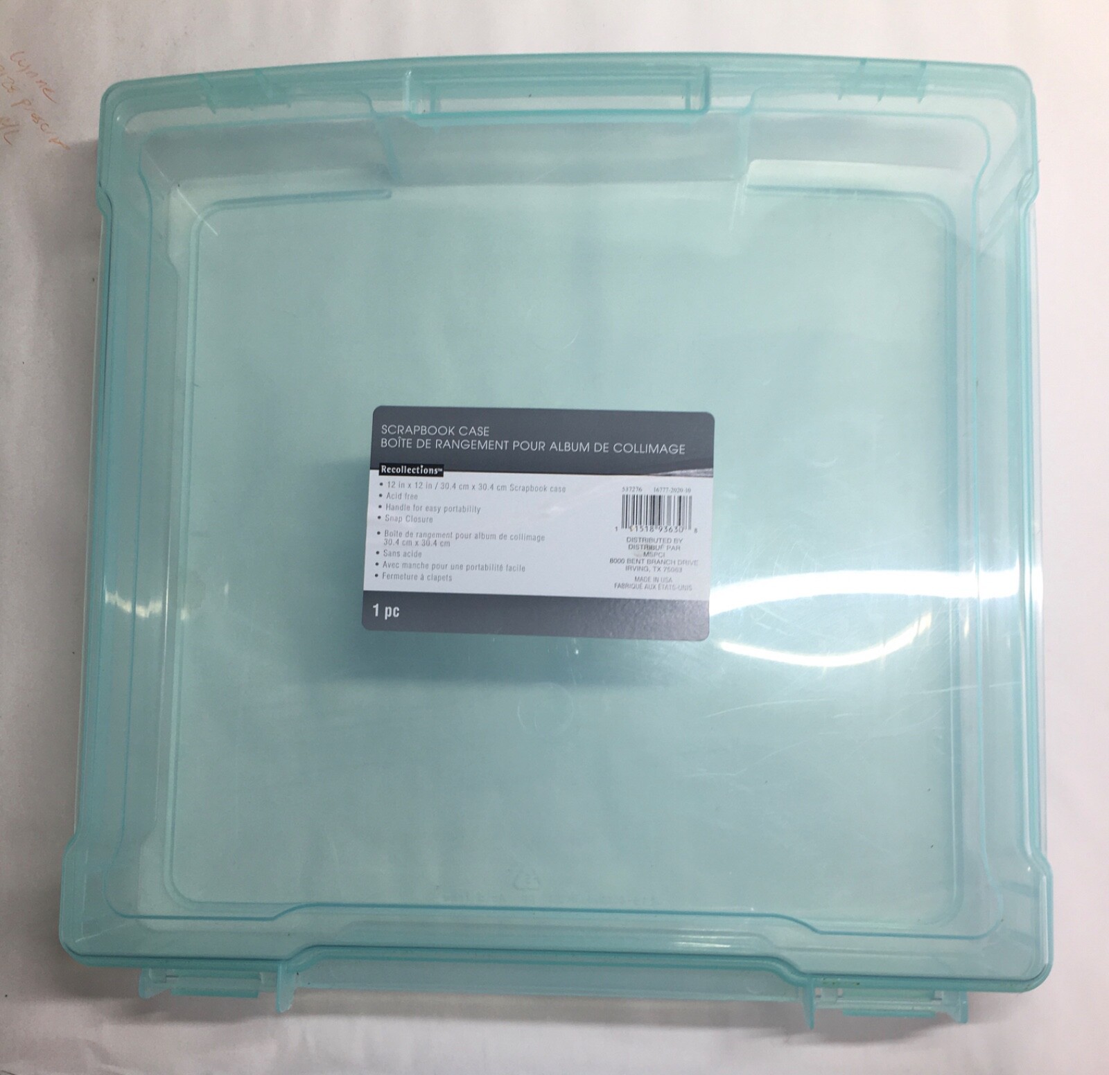 Recollections Plastic Scrapbook Case Mint Green 12" X 12" great condition