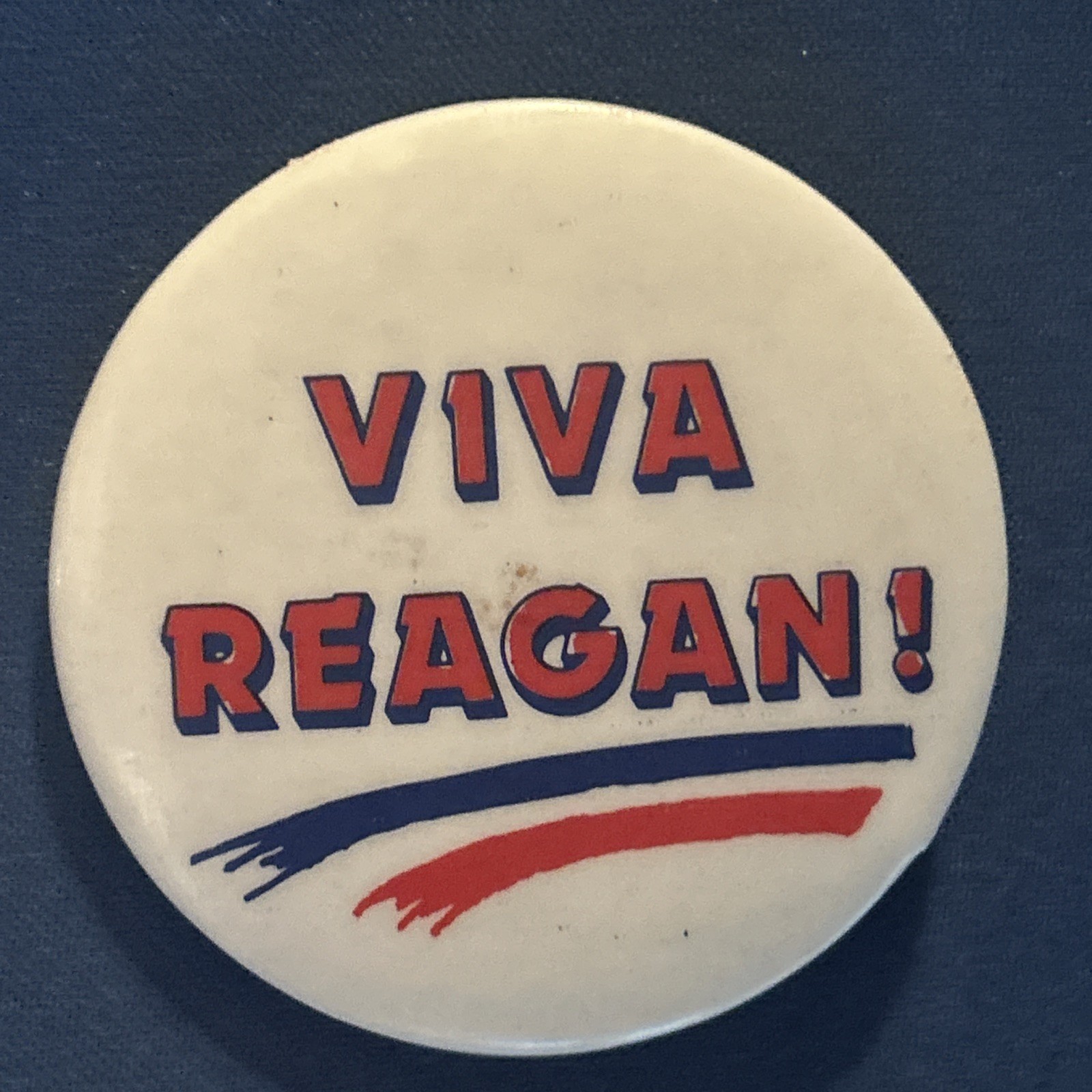 VIVA REAGAN   2 1/4” pinback button pin