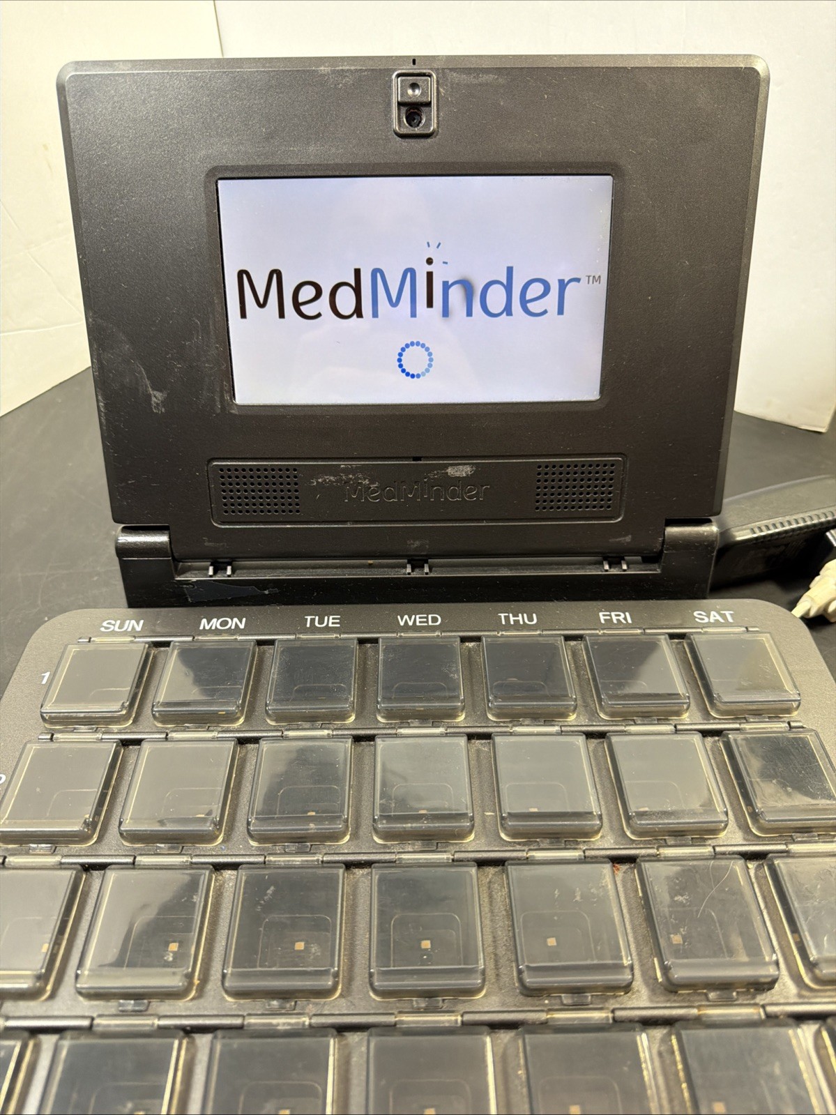 Medminder Jon Locking Automatic Pill Dispenser w/ Clear Lids 28 & Power Adapter