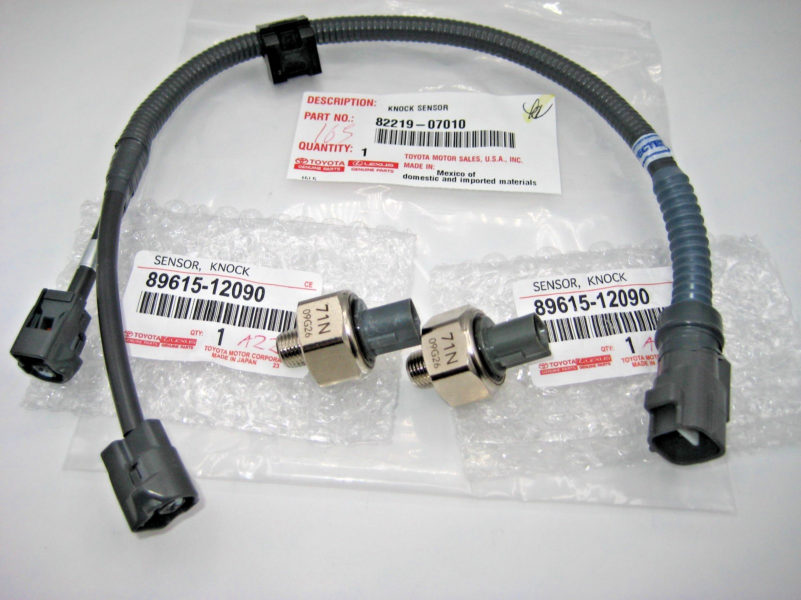 2 OEM Toyota Lexus Knock Detonation Sensor Tacoma 4Runner Camry Corolla w Harnes