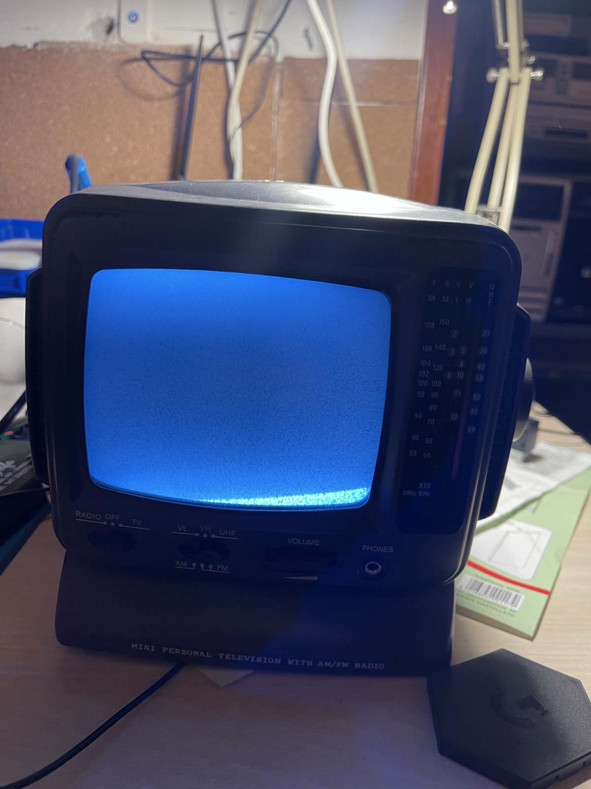 Vintage 5" Portable TV With Am-Fm Radio. Working.