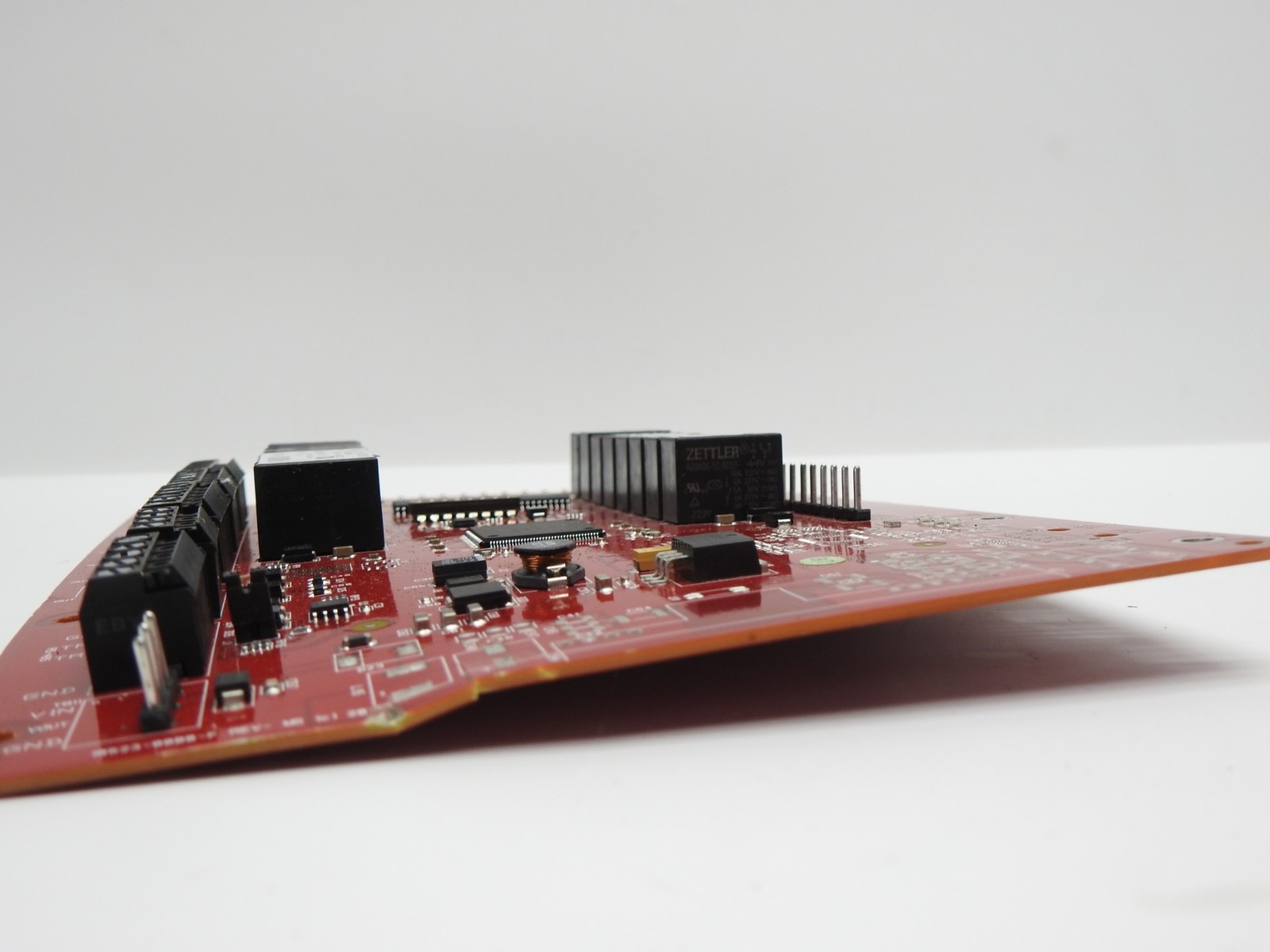 Lenel 1200 S3 LNL-1200-S3 Output Control Module - AS IS Cracked Board