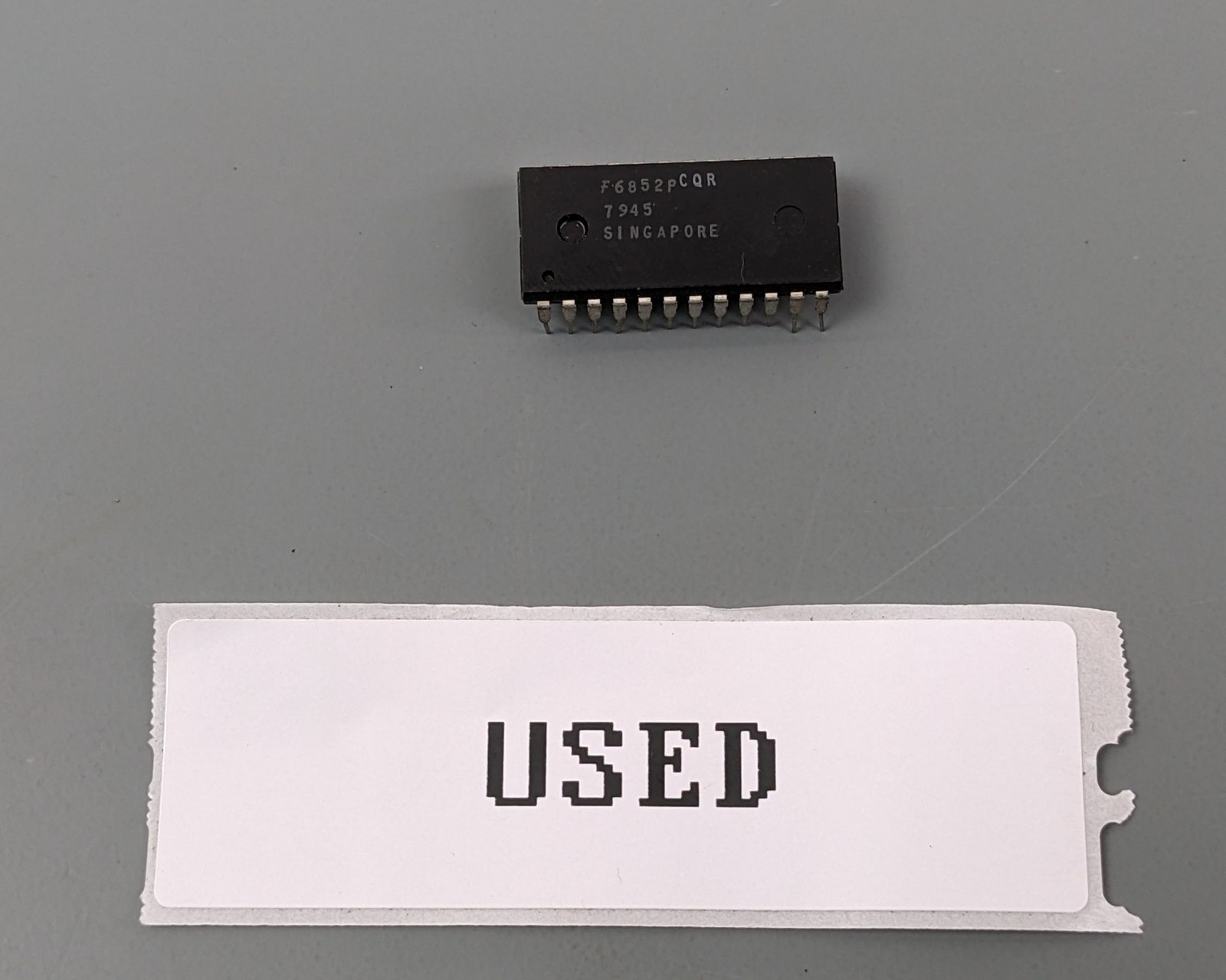 Fairchild F6852PCQR Synchronous Serial I/O IC