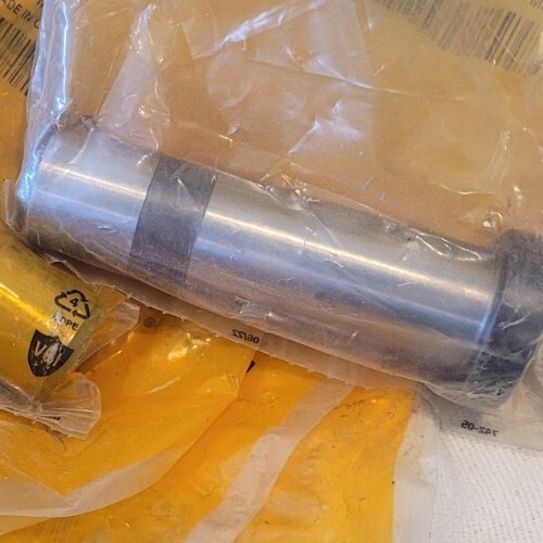 Caterpillar CAT 133-0738 Pin Side Bar Protector Excavator Loader Dozer Part