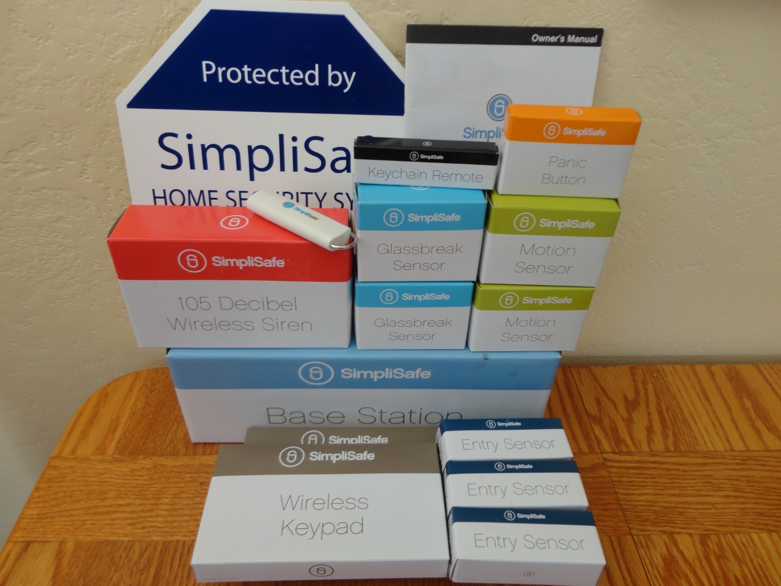 NEW SimpliSafe Wireless Home Security System Set Model SSCS2 - 17 Piece Lot