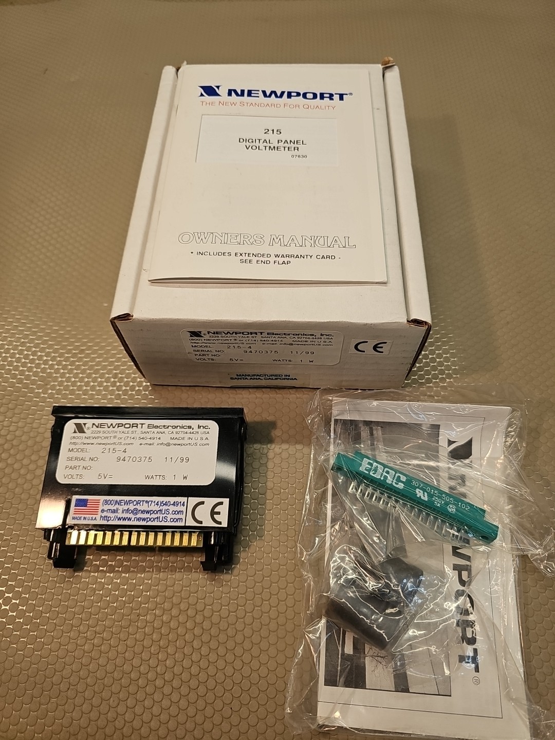 NEWPORT ELECTRONICS MODEL 215-4 VOLTMETER NEW