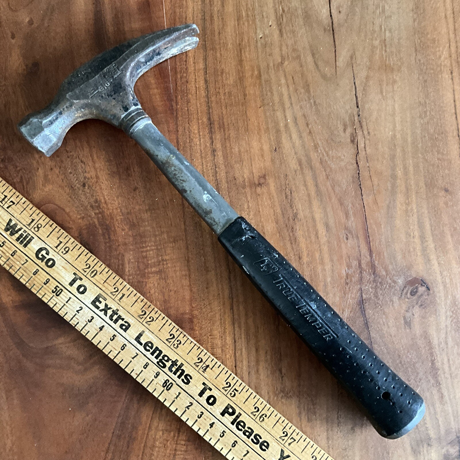 Vintage TRUE TEMPER  Jet Rocket B16 Straight Claw 16 oz Head w/ Rubber Grip