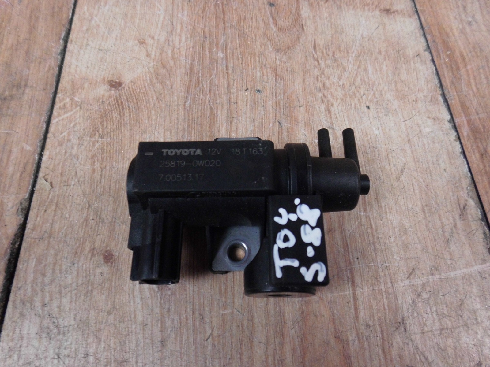 Toyota Auris II CHR 1.2 magnetic valve unterdruck 25819-0W020