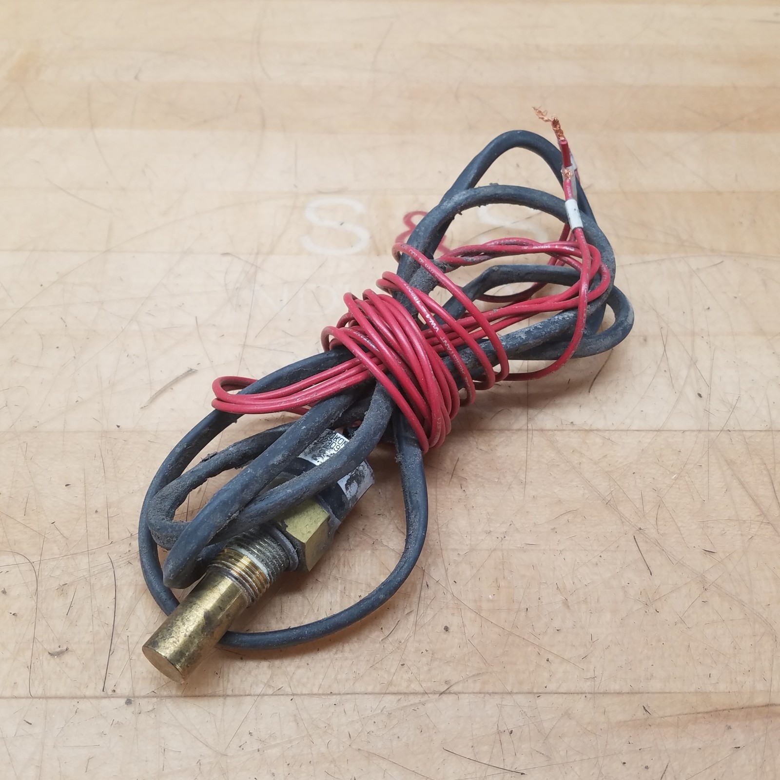Mokon 023096 Temperature Switch, 3 Wire - USED