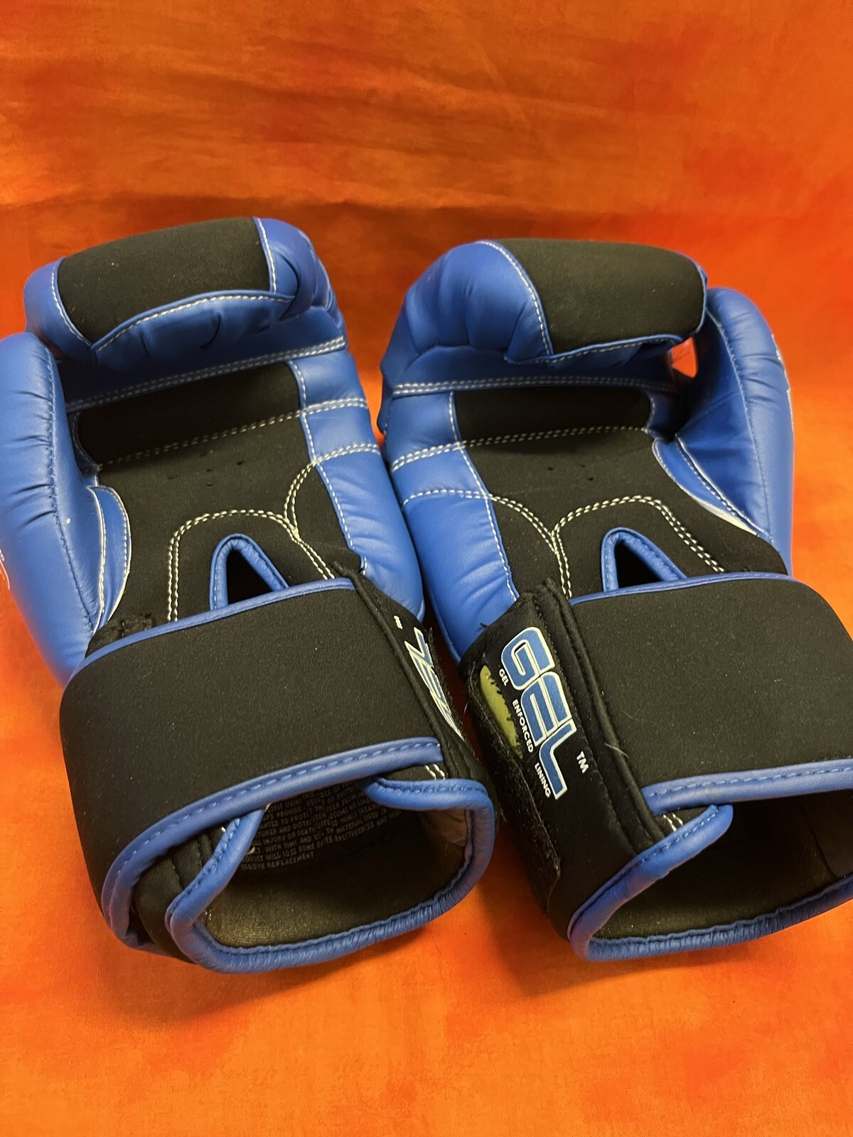 Title Size Medium Boxing Blue And Black Kickboxing Gel Lining Gloves