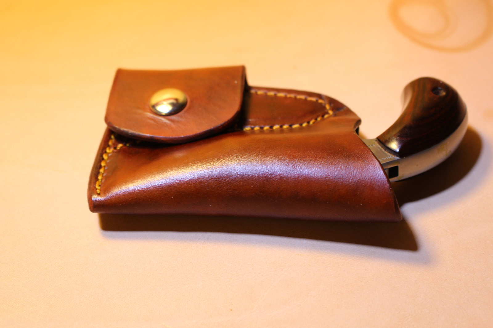 Pocket holster & ammo pouch NAA 22 Mag 1 1/8 or 1 5/8 - Leather- fits RangerII