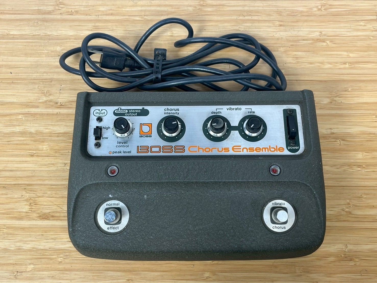 BOSS CE-1 Chorus Ensemble Roland Vintage Effects Pedal