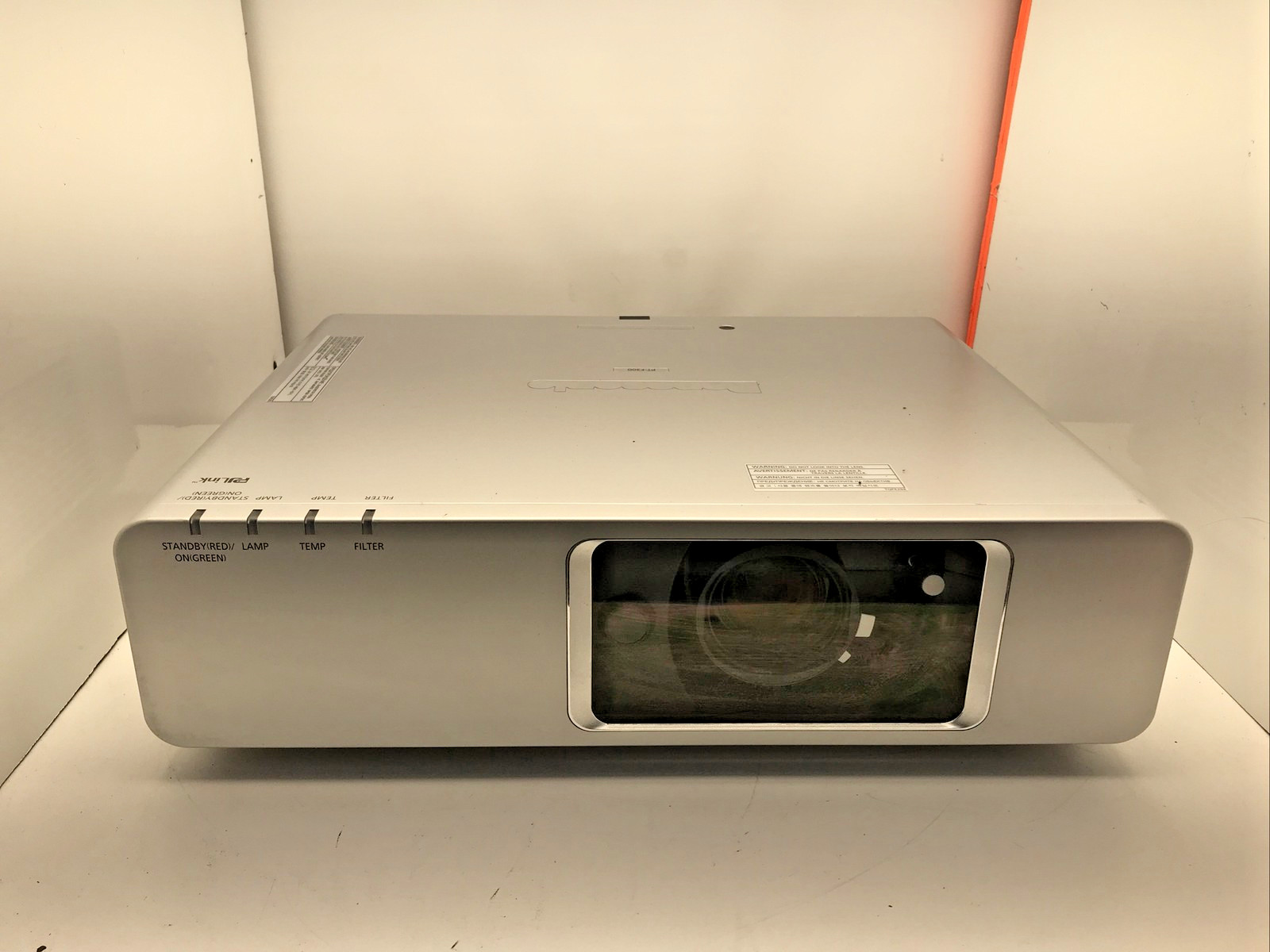 Panasonic PT-F300U XGA LCD Projector 198 Lamp Hours 95% Filter