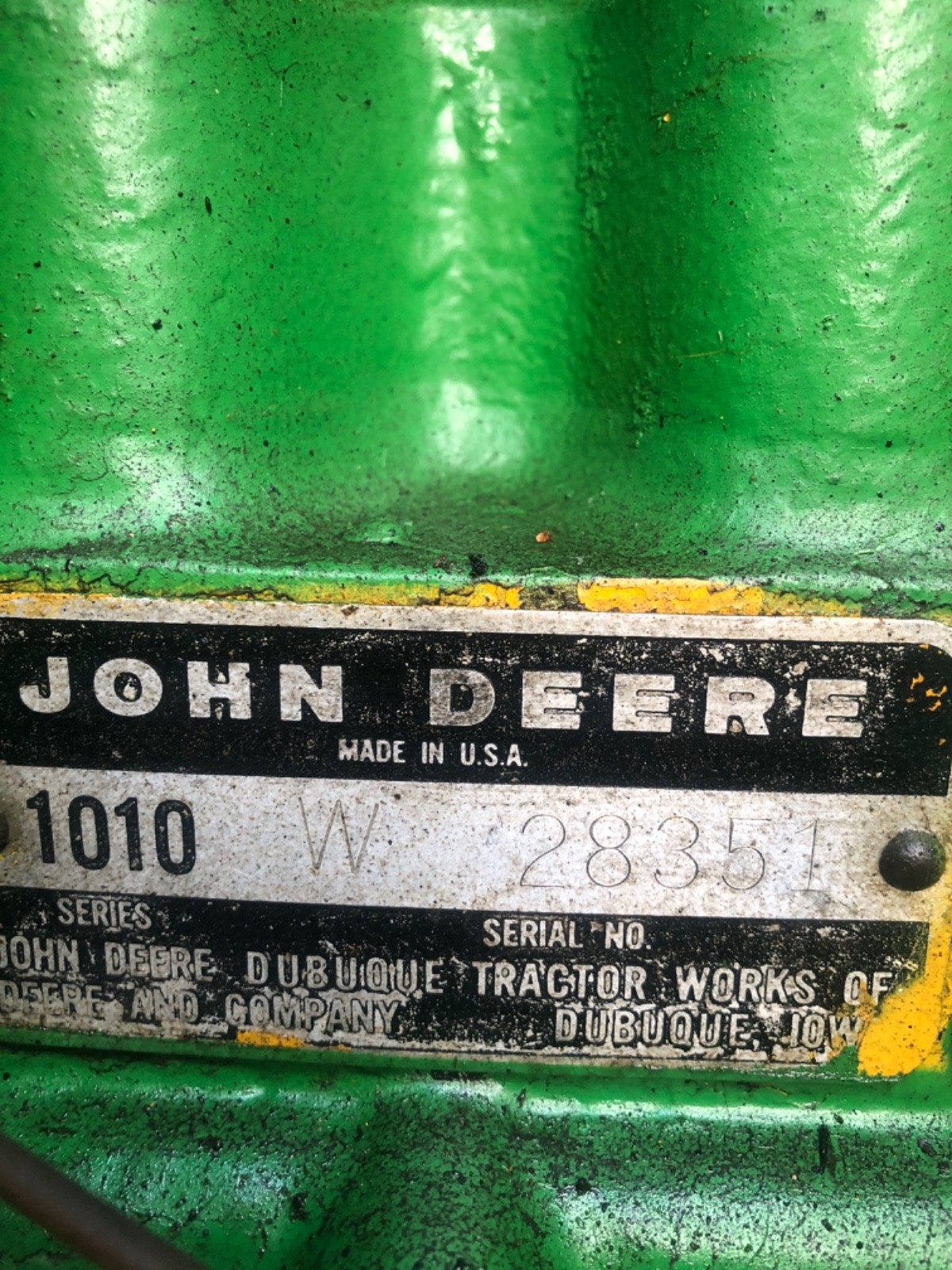 John Deere 1010 IDUSTRIAL TRACTOR WITH LOADER AND REBUILT ENGINE