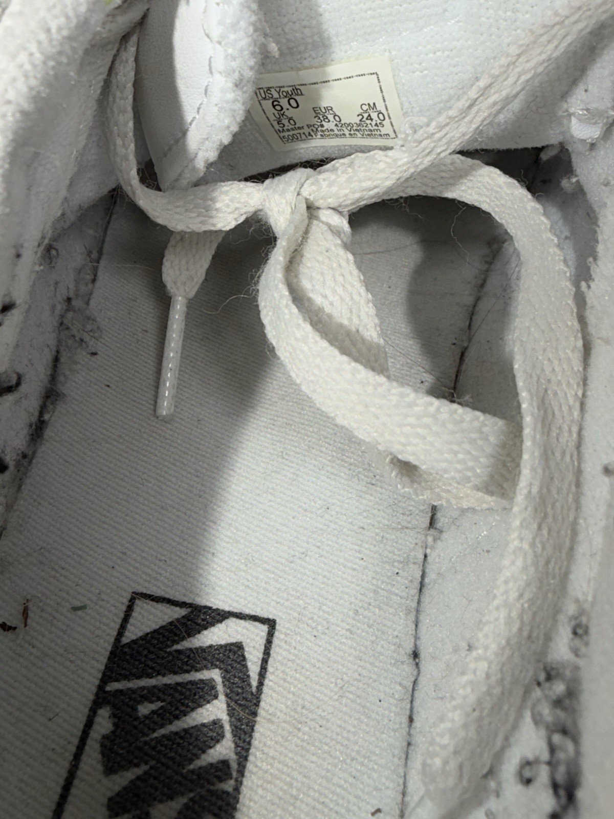 VANS Women Size 7.5 Old Skool White Leather Daily Casual Shoes Skate Sneakers