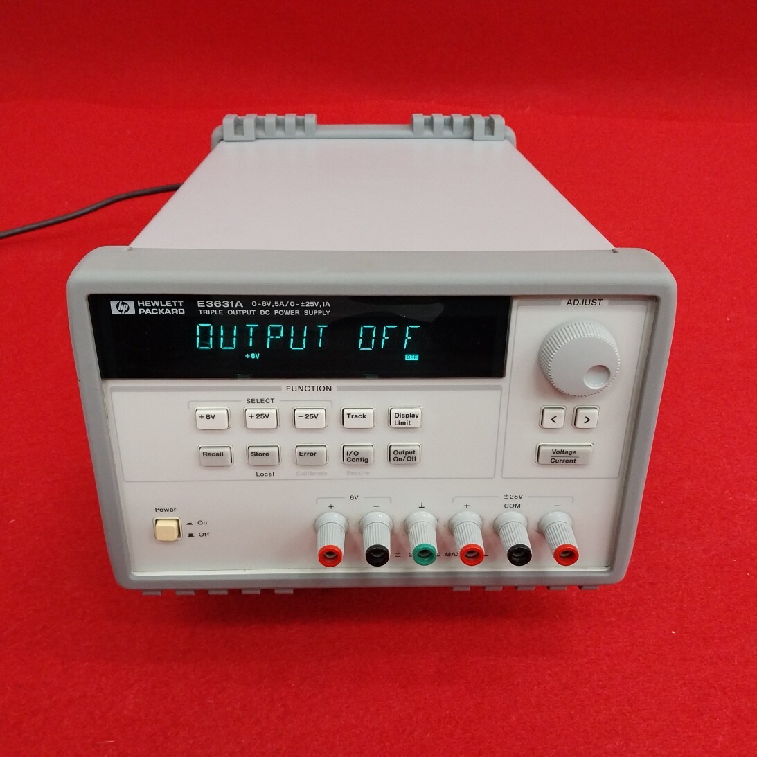 HP / Agilent  E3631A 0-6V. 5A / 0-±25V. 1A TRIPLE OUTPUT DC POWER SUPPLY