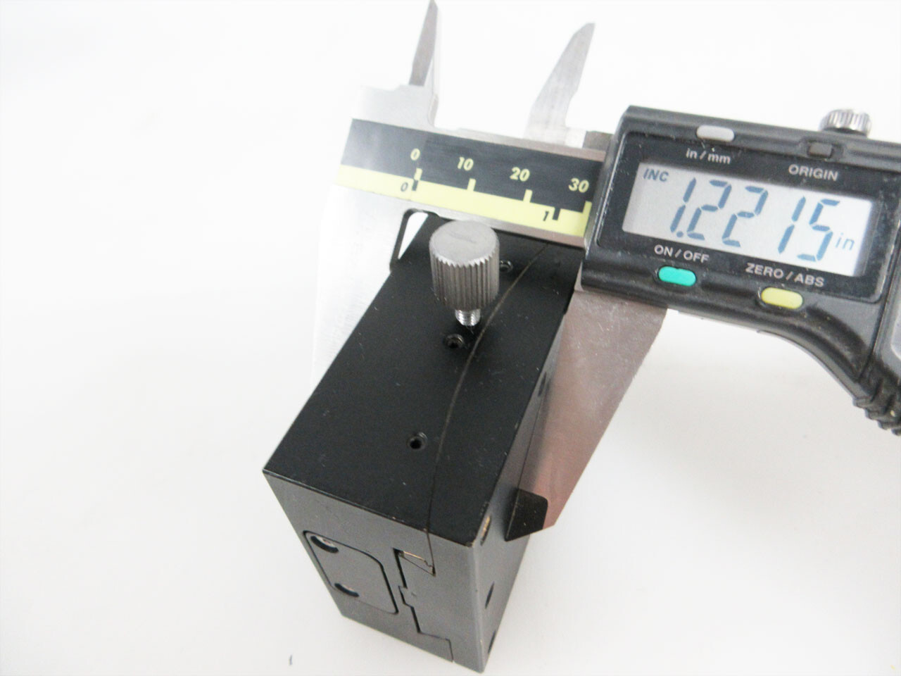 EDMUND OPTICS 55-841 30° TRAVEL, 60 X 60MM STAGE SIZE METRIC GONIOMETER #55-841