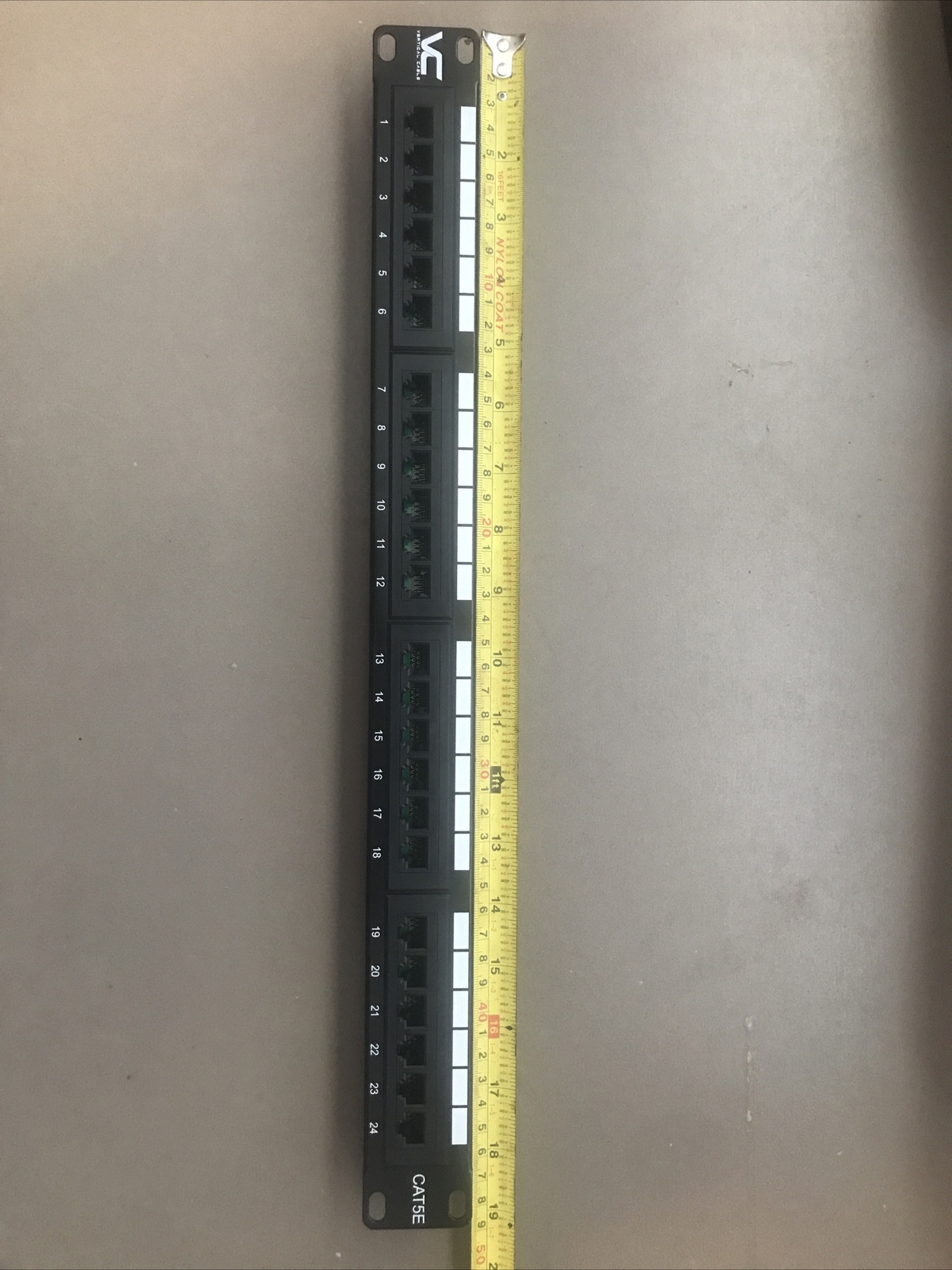 Vertical Cable Cat5e 24 Port 19" Horizontal Rackmount 1U Patch Panel, 23C