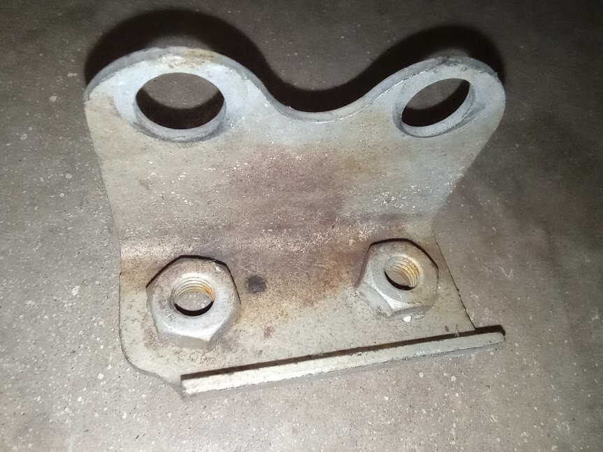 1997 1998 1999 2004 C5 CORVETTE Z06 OEM Bellhousing EXHAUST HANGER Bracket y17