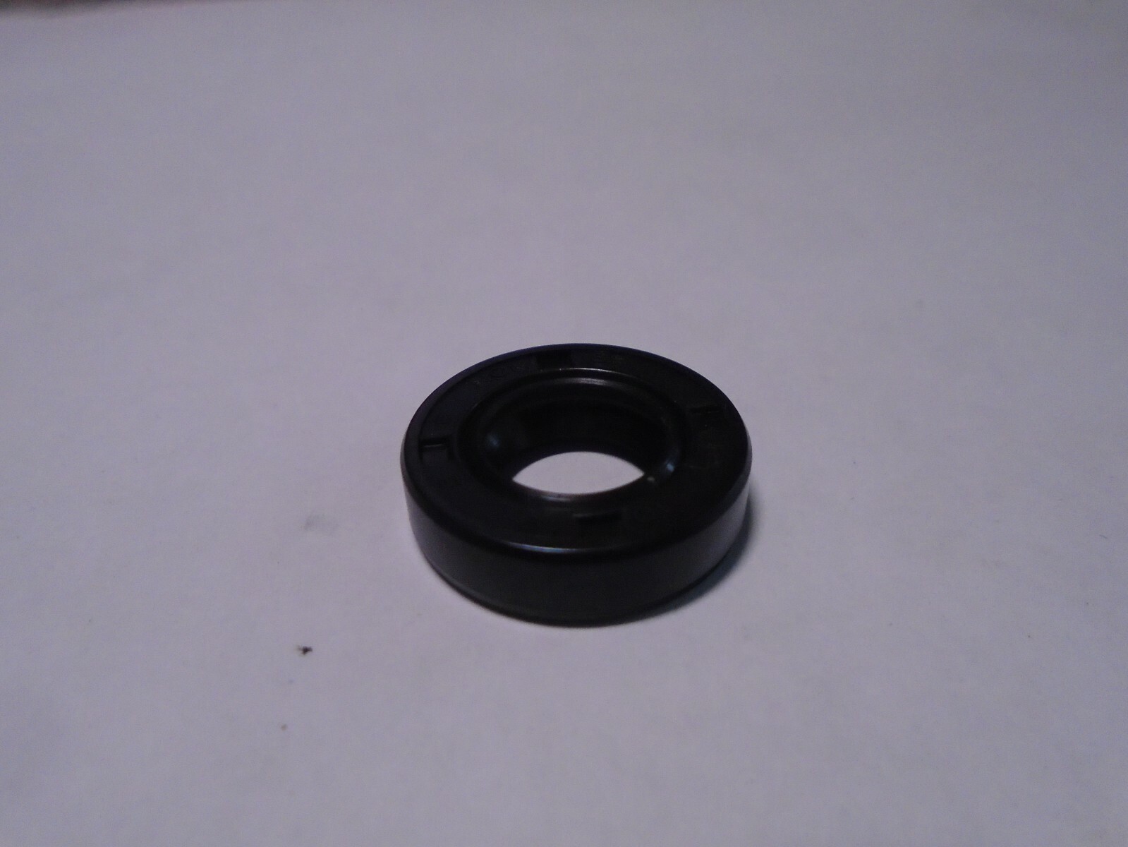 TC 10X19X5 DOUBLE LIPS METRIC OIL / DUST SEAL 10mm X 19mm X 5 mm WITH SPRING