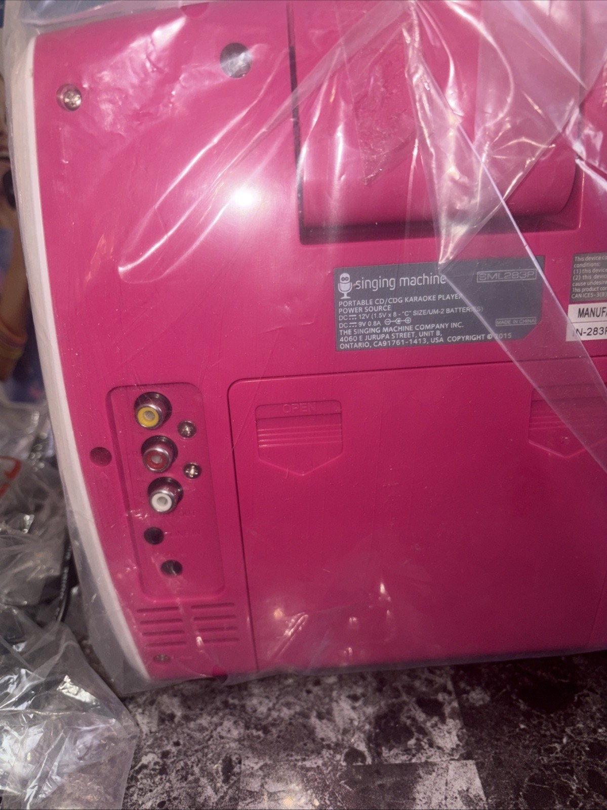 Singing Machine SML-283P CD+Graphics Portable Karaoke System - Pink