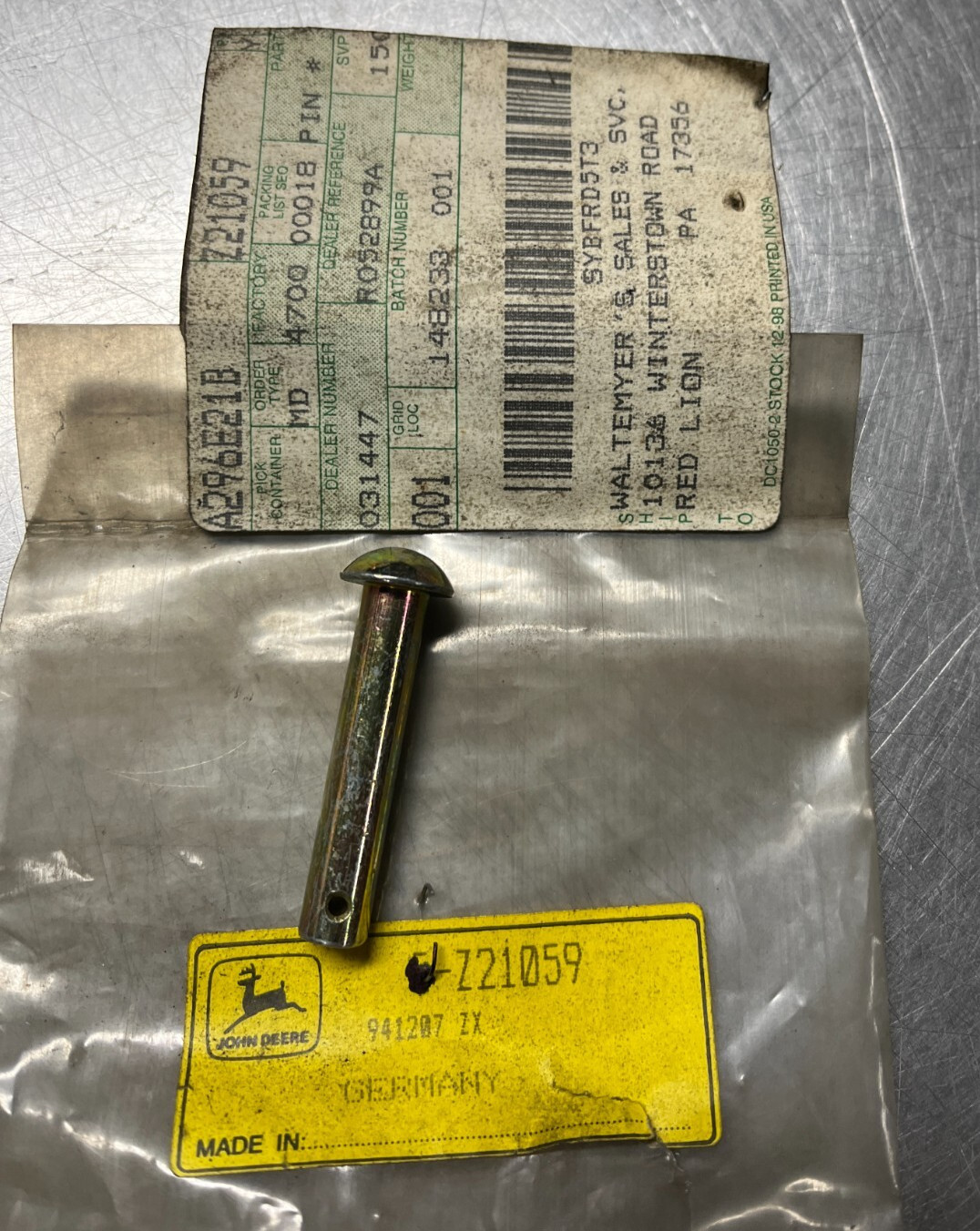 Z21059   GENUINE  OEM  John Deere  Headed PIN