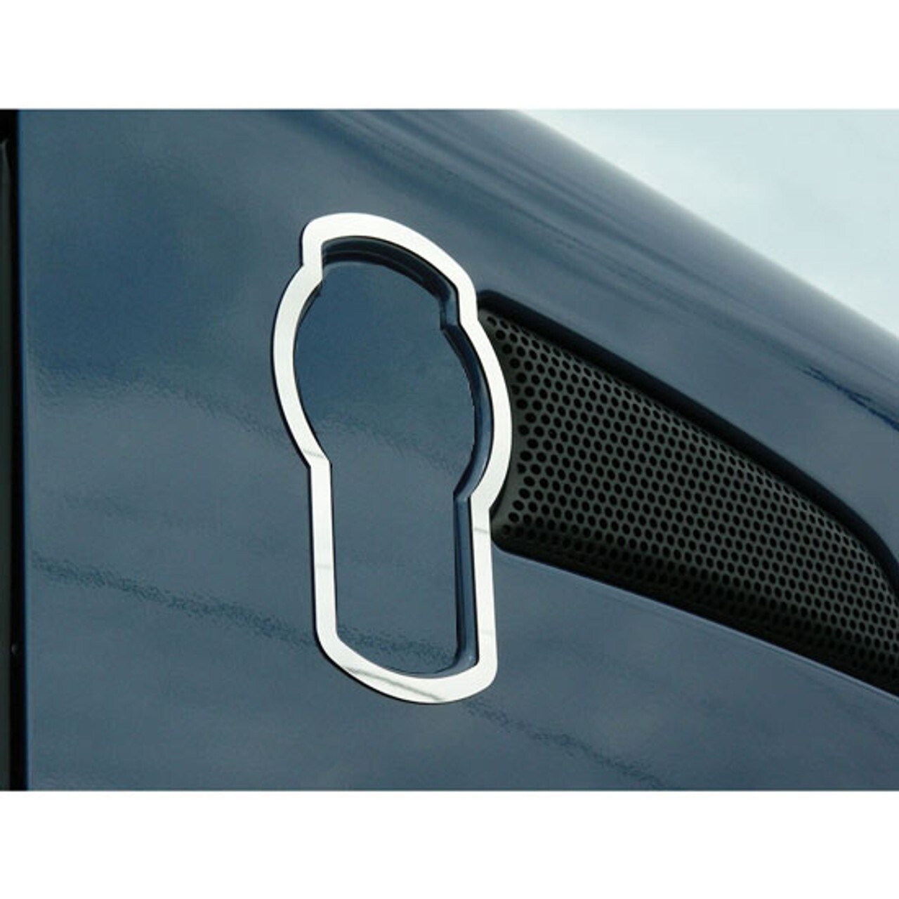 Trux TK-1118 - Stainless Steel Logo Trim For Kenworth T660