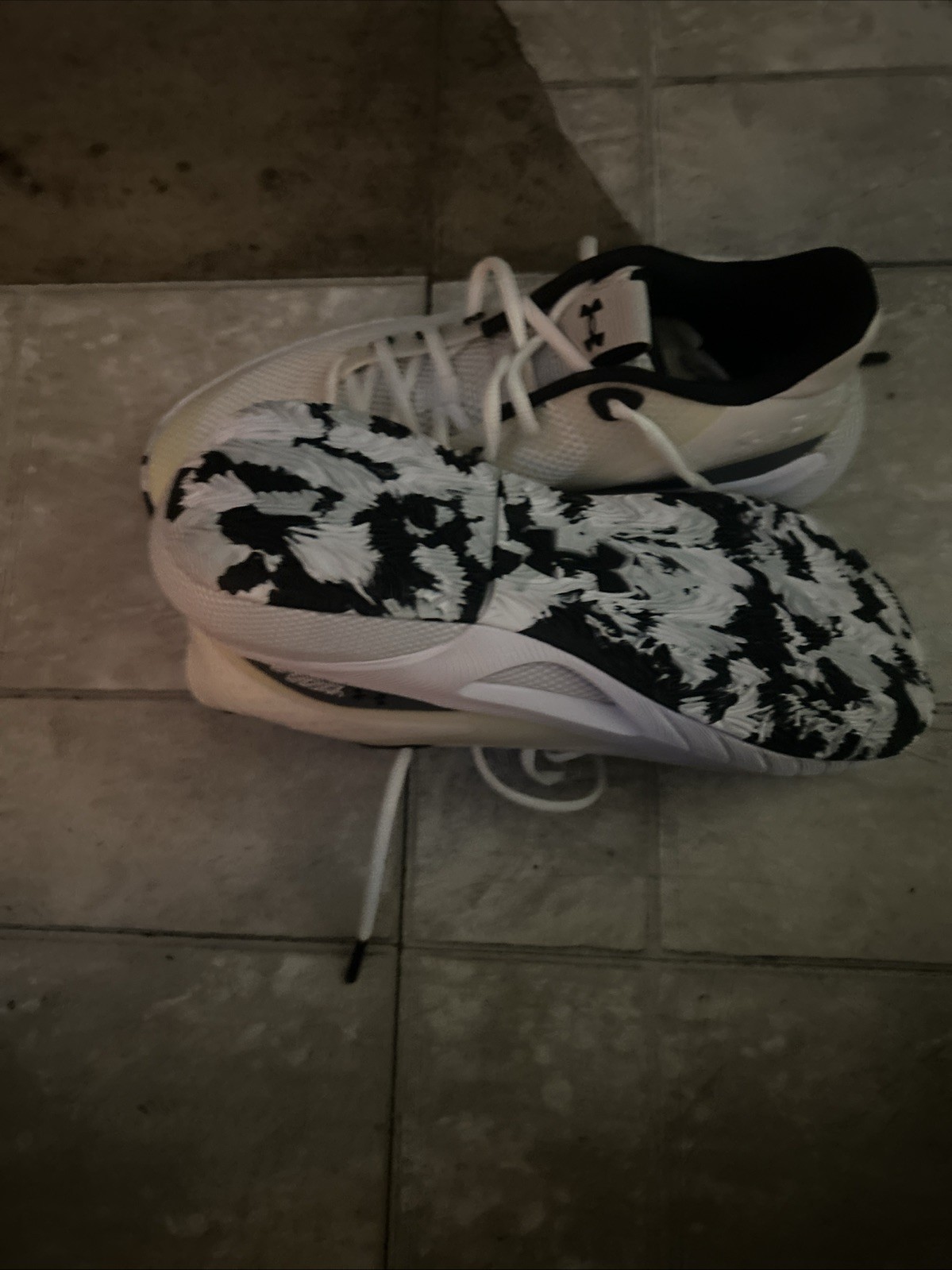 ￼ Body Armor White Size 11 ￼
