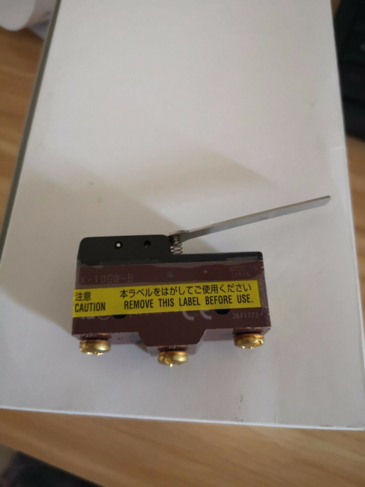 1PCS  Micro Switch -New  X-10GW-B X10GWB