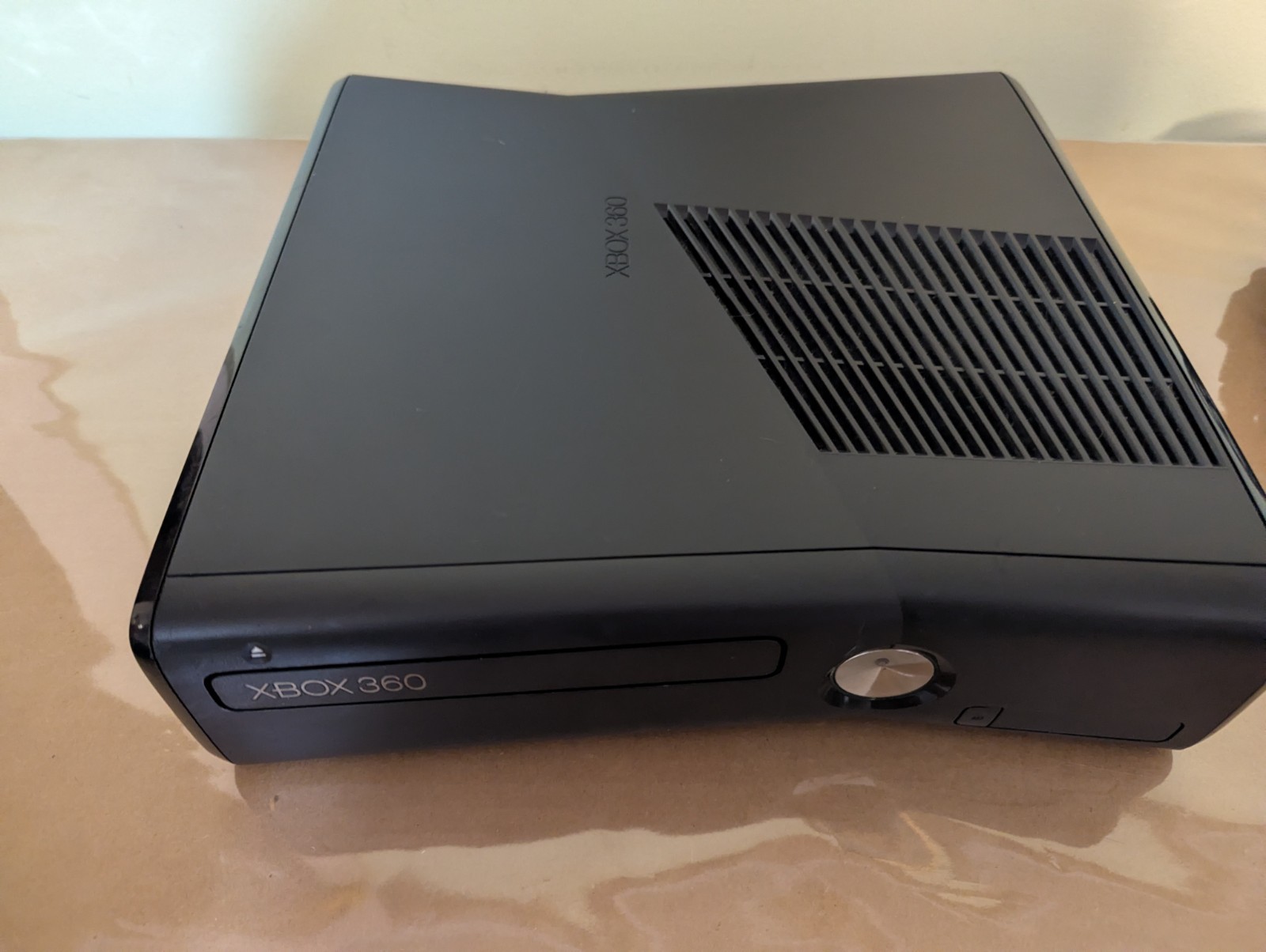 Microsoft Xbox 360 Slim Black System Console 4GB Controller Cords TESTED