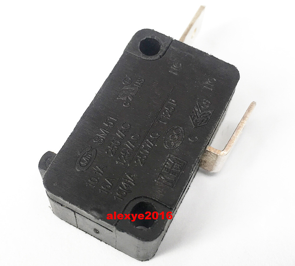Merchant CMm SM-51 Micro Limit Switch Com And Nc 2 Pins 16A 125/250VAC T125