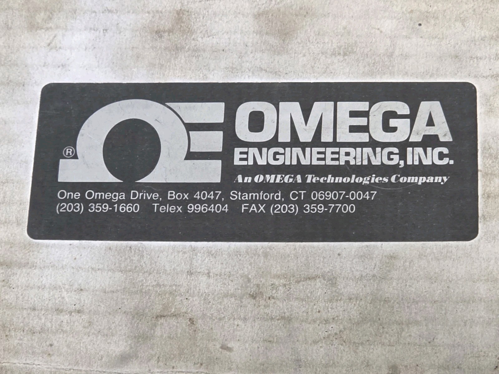 Omega Handheld Microprocessor Digital Thermometer HH-21