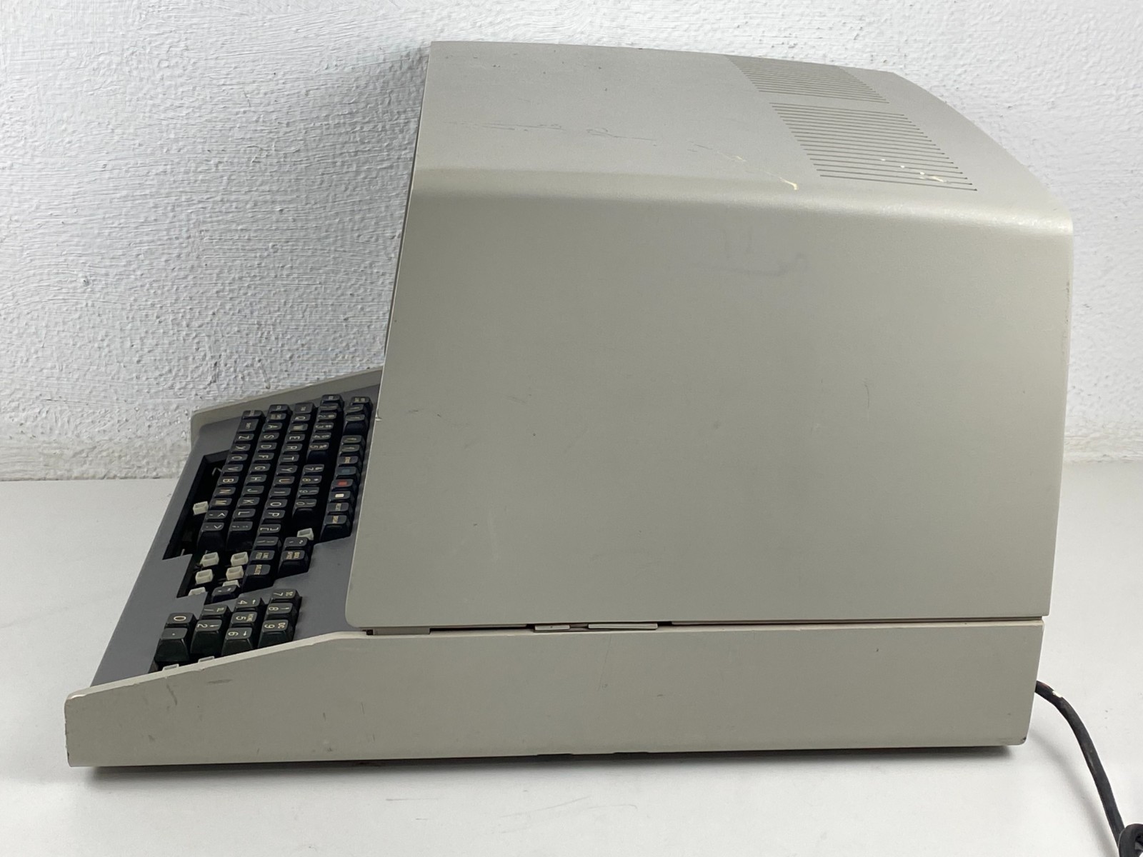 Vintage 1980 Heathkit H19 advanced video terminal computer