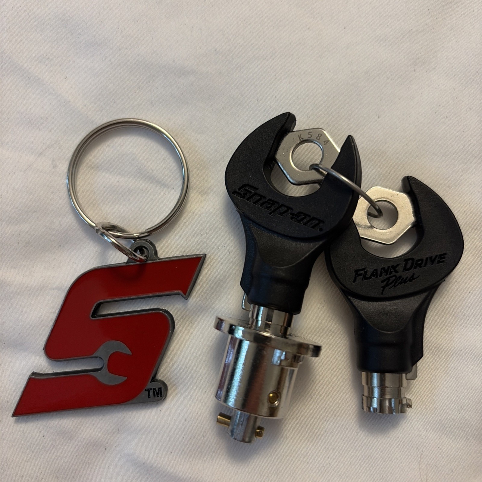 Snap On Flank Drive Lock Cylinder Key Set #K584 - 2 Keys