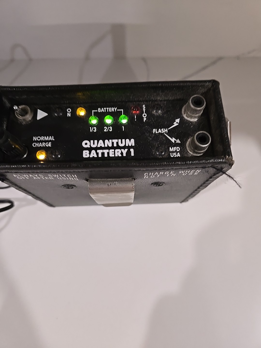 Quantum Instruments Quantum  Battery 1 - With Charger