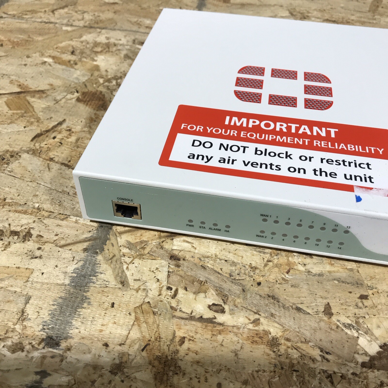 FORTINET FORTIGATE 90D FG-90D FIREWALL NETWORK SECURITY APPLIANCE NO POWER SPPLY