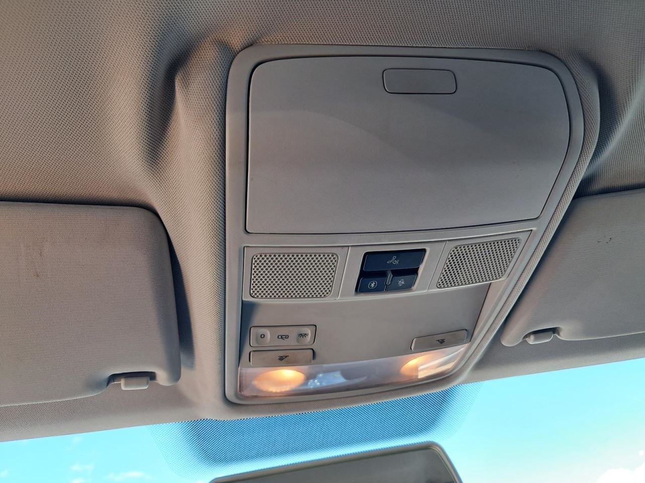 TIGUAN 2013 Glove Box 4850339