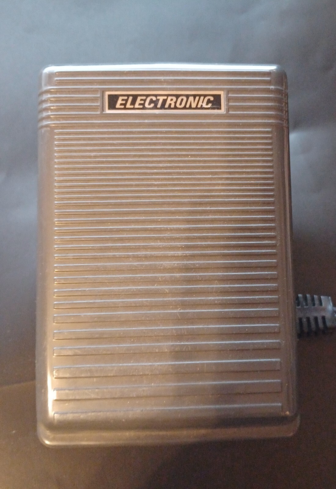ELECTRONIC FOOT CONTROL PEDAL WITH CORD
