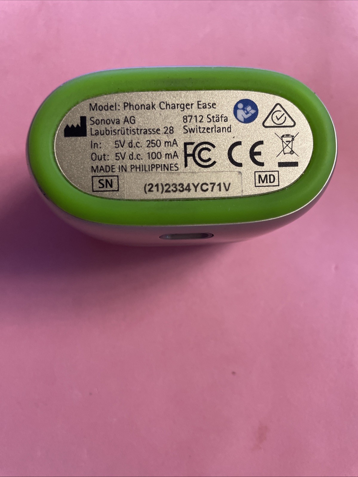 WORKING Phonak Ease Charger Case with Charging Cord .