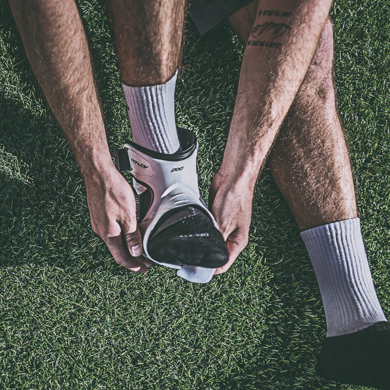 DonJoy Performance Pod Ankle Brace Right Large (White)