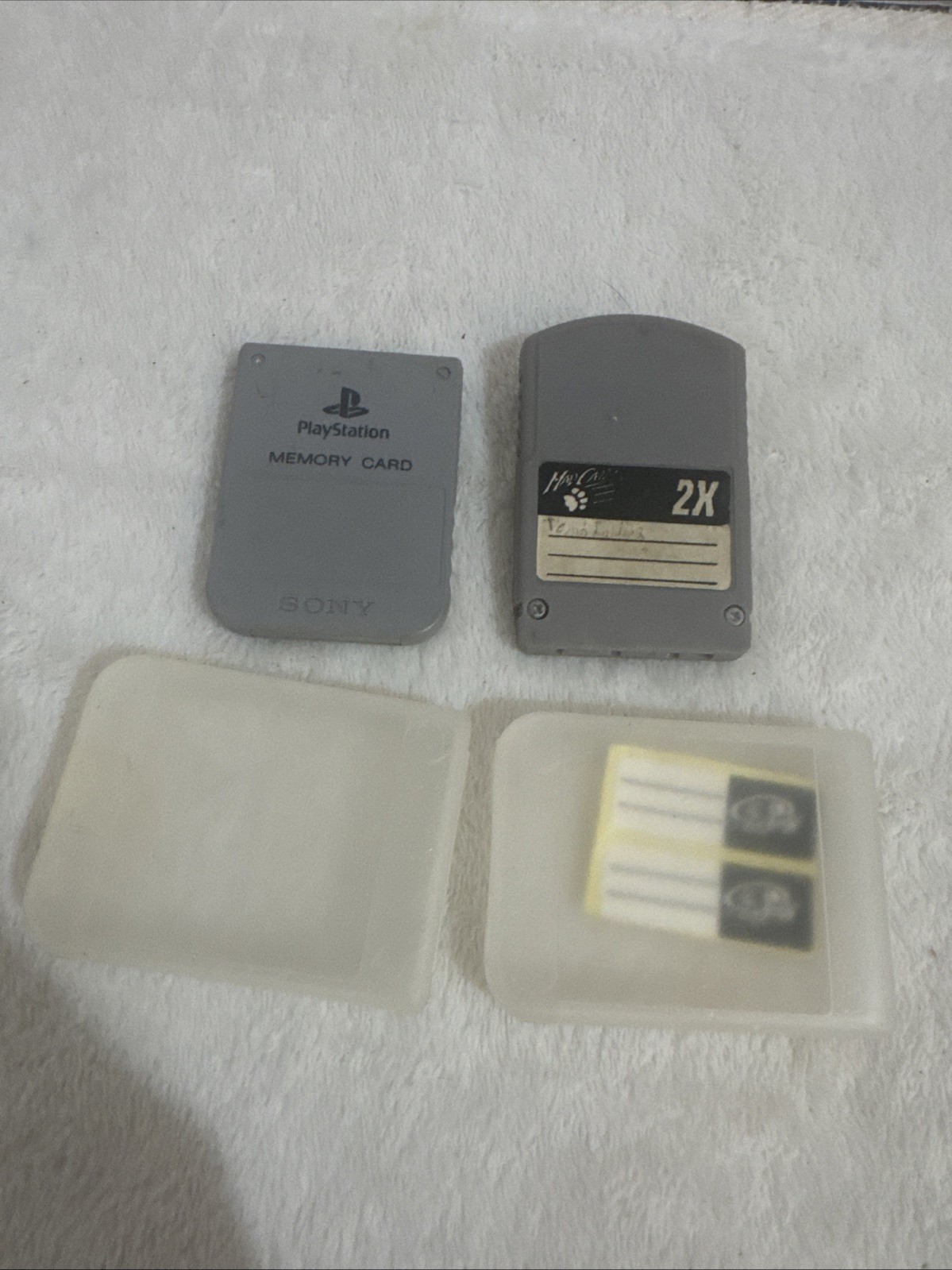 Sony PlayStation 1 OEM Memory Card Gray & Mad Catz 2X Memory Card W/ Cases