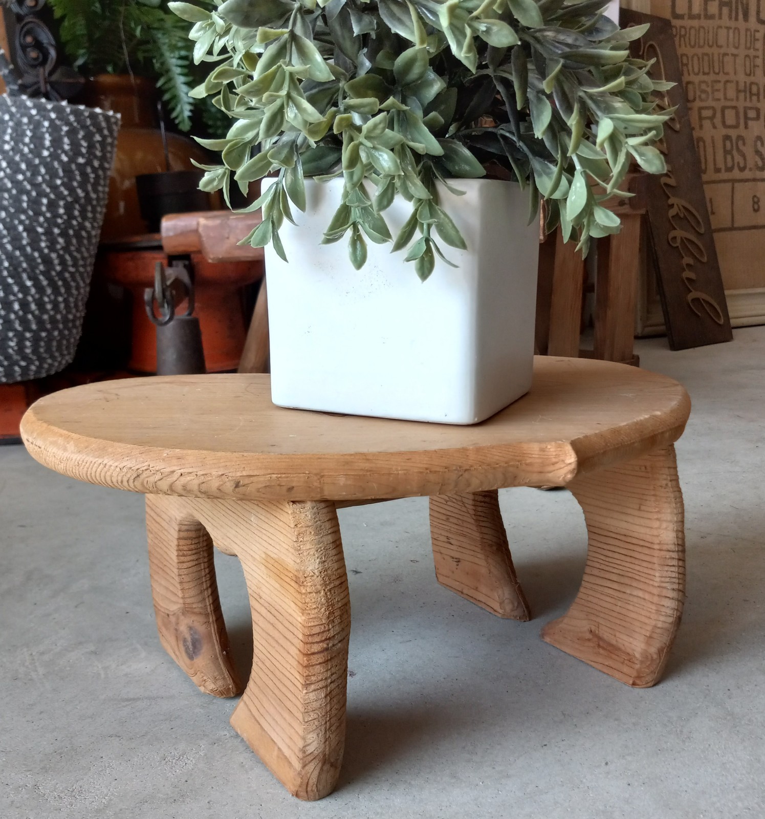 Vintage Wooden Heart Shaped Handcrafted Stool Plant Stand Decorative Riser MINT