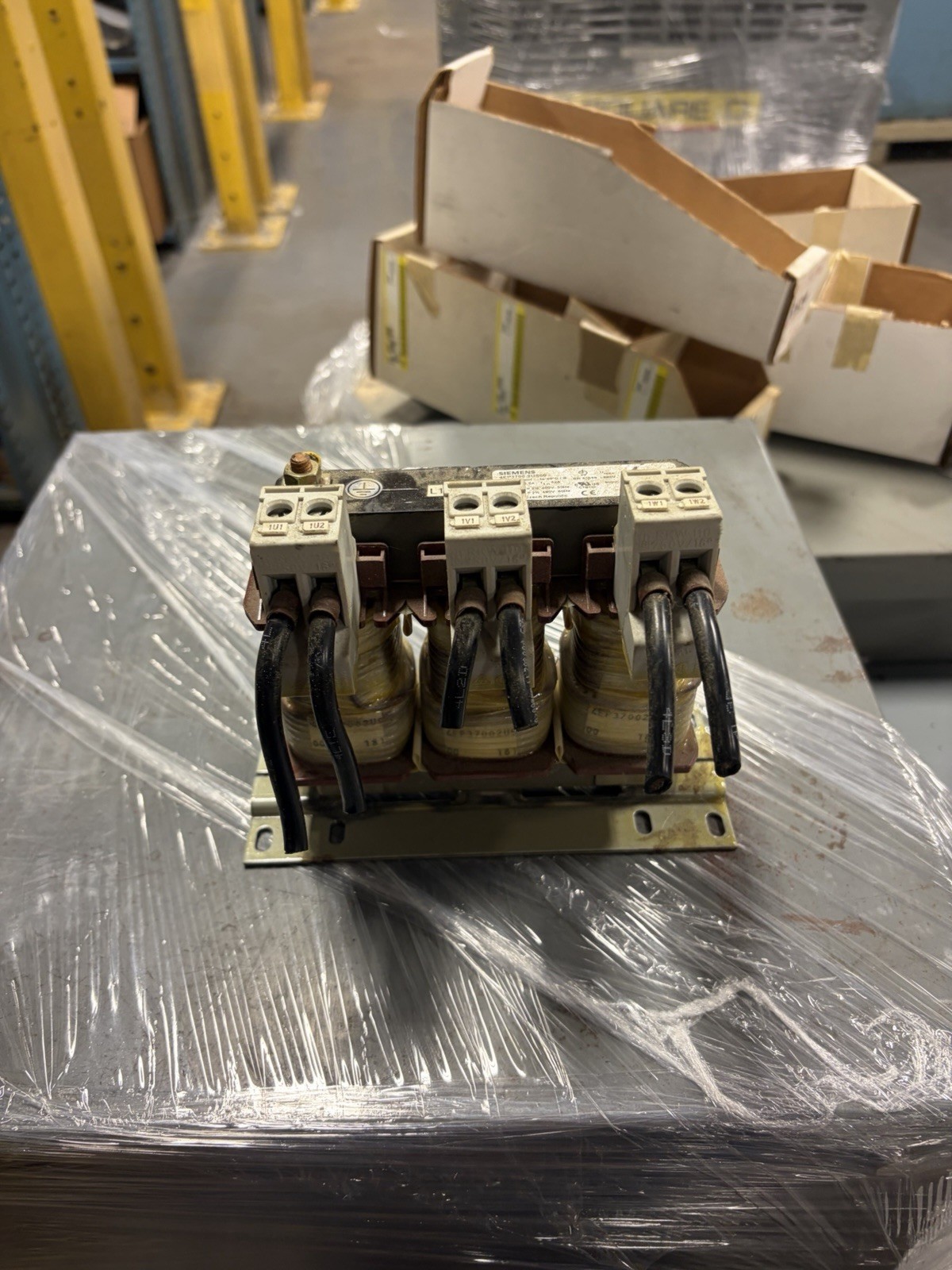 Siemens Transformer 4EP3700-2US00 600 Volt USED